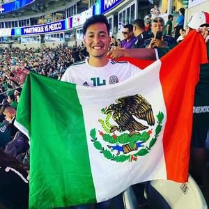 Meet your Posher, Lupe